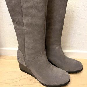 *brand new* UGG Grey Waterproof Tall Heeled Boots sz. 8